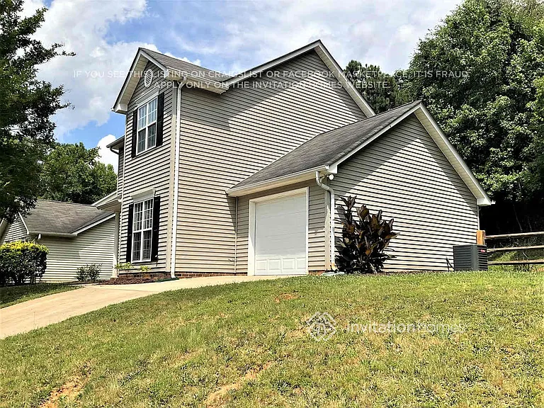 4703 Bancroft Pl — Photo 2