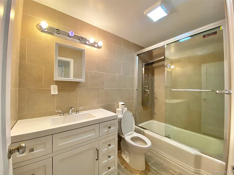 40 Relda St — Photo 8