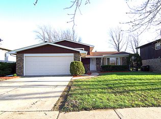 4919 Mission Dr, Richton Park, IL 60471