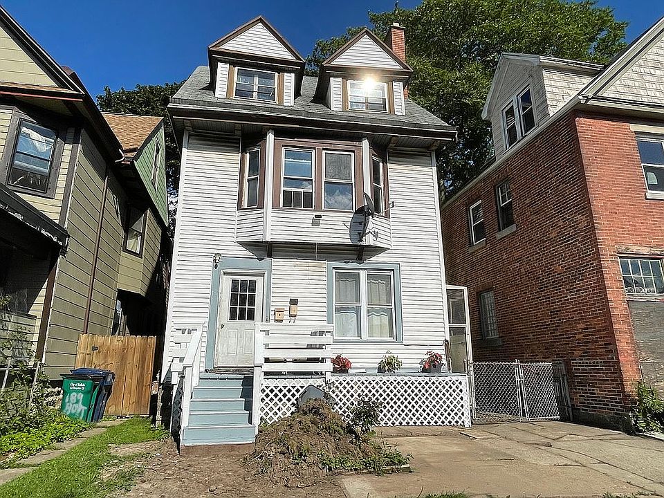 1st image of 187 Hoyt St