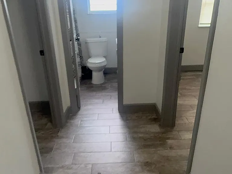 1102 Avenue D #A — Photo 9