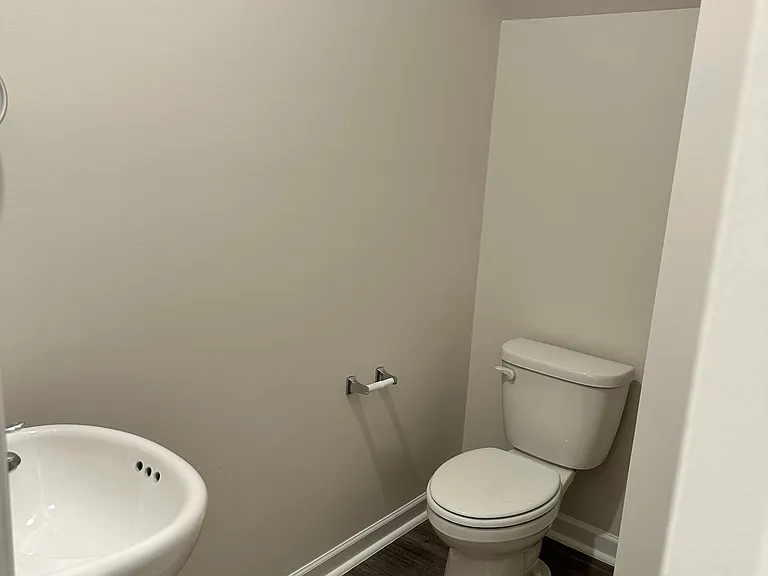 1351 Amberview Ln — Photo 28