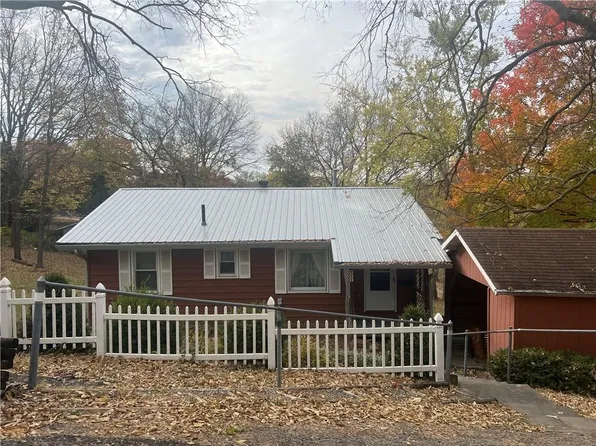 711 Cherry St, Excelsior Springs, MO 64024