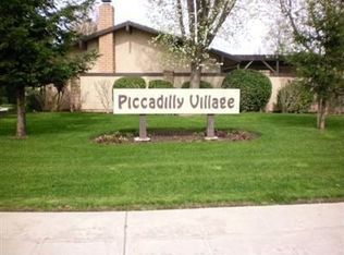 1720 W Santa Ana Ave #102, Fresno, CA 93705