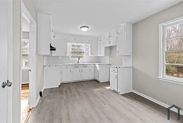 1321 Five Mile Rd — Photo 3