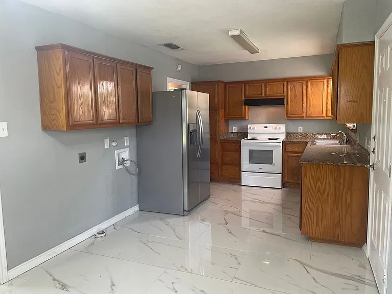 4501 Moravian Dr — Photo 8