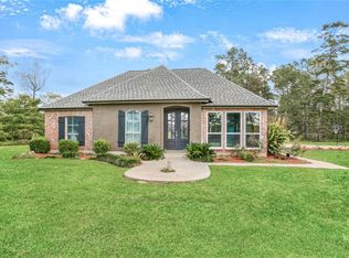 30098 Pine Alley Rd, Springfield, LA 70462