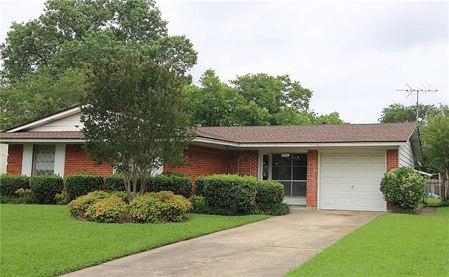 1st image of 2913 Catalina Dr
