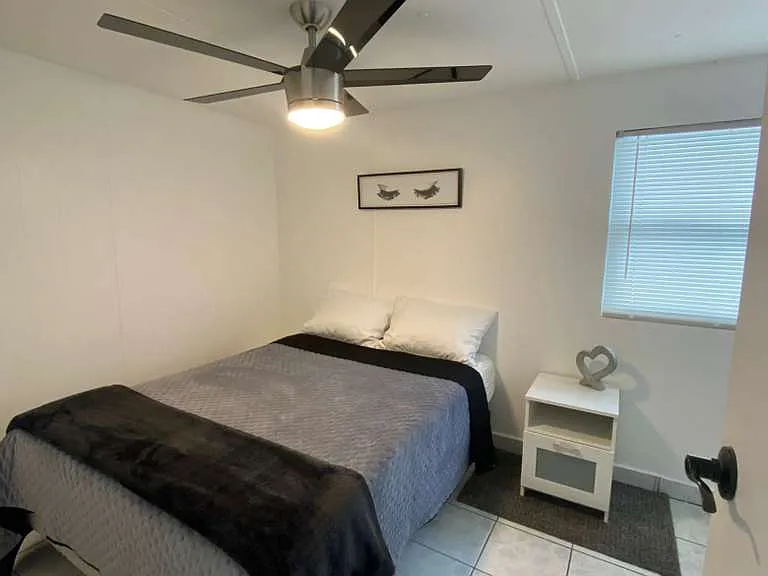 219 W Lake Dr — Photo 12