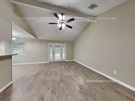 5th image of 801 Newport Blvd