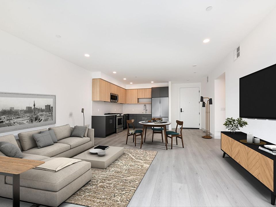 1st image of 11500 Emelita St #103