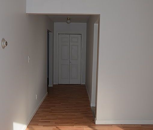 5th image of 327 Richfield St