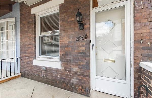 1st image of 2244 W Oakdale St