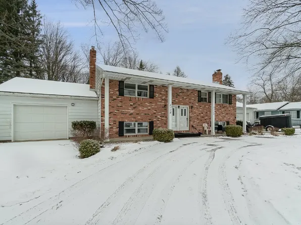 3115 Beech St, Midland, MI 48642
