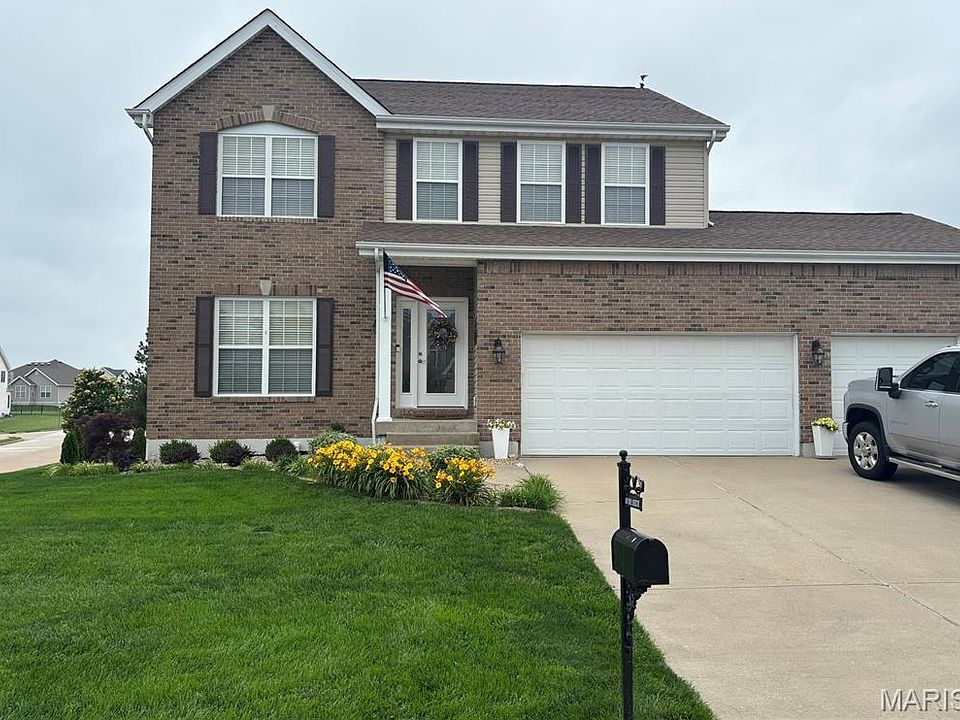1st image of 801 Blue Aster Dr