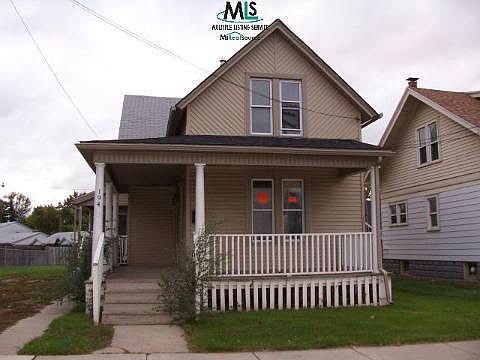 1st image of 194 Euclid St