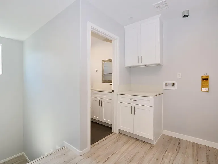 8921 S San Pedro St #A — Photo 8