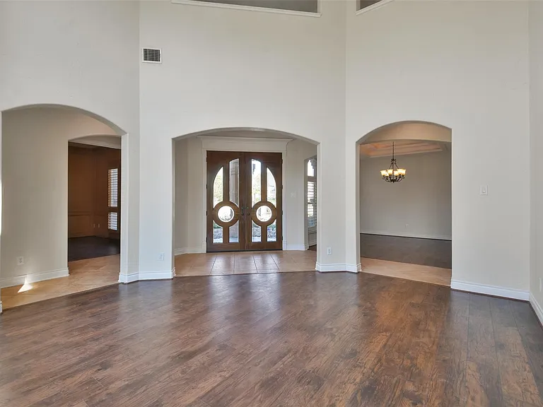 8114 Hideaway Lake Cir — Photo 6
