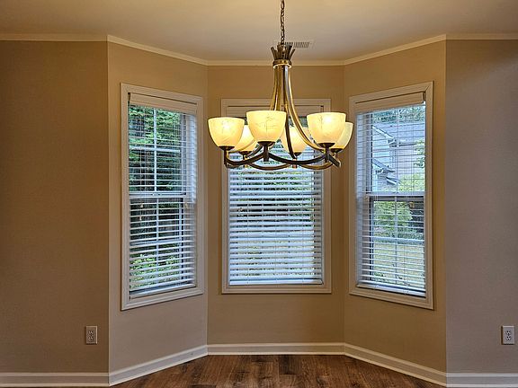3rd image of 155 Stoneforest Dr