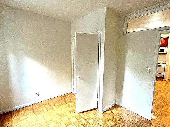 4th image of 47 Orchard St #2B