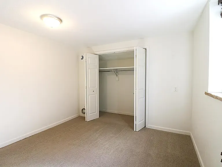 2 bed, 850 sqft, $2,500 — Photo 4