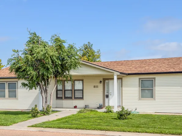 811 E Johnson St, Holyoke, CO 80734