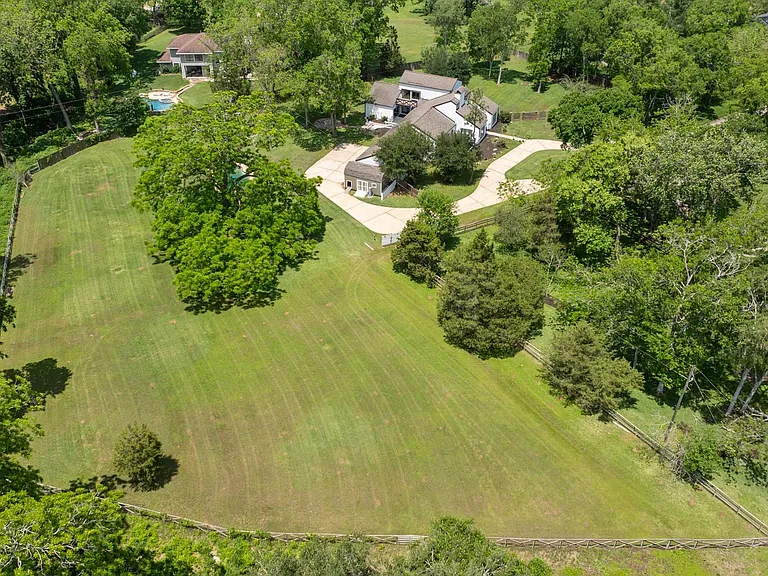 5230 Meadow Forest Dr — Photo 50