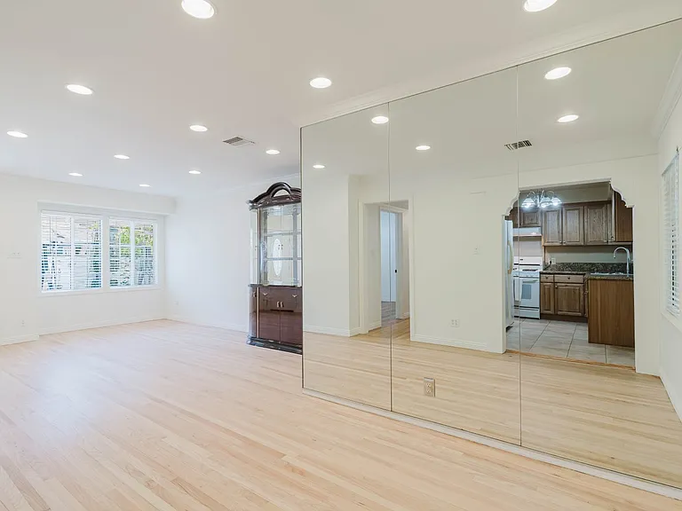 6024 Coldwater Canyon Ave — Photo 9
