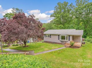 17 Azalea Rd, Arden, NC 28704