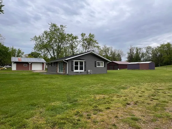 2881 Lake Ave, Osseo, MI 49266