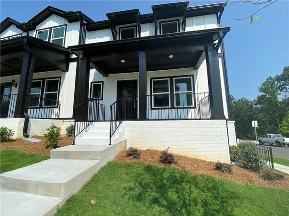 912 Sweetwater Grv, Woodstock, GA 30188