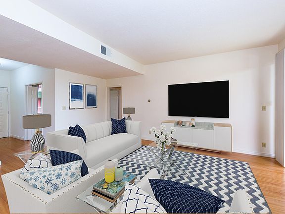 3rd image of 330 Cordova St Unit 265
