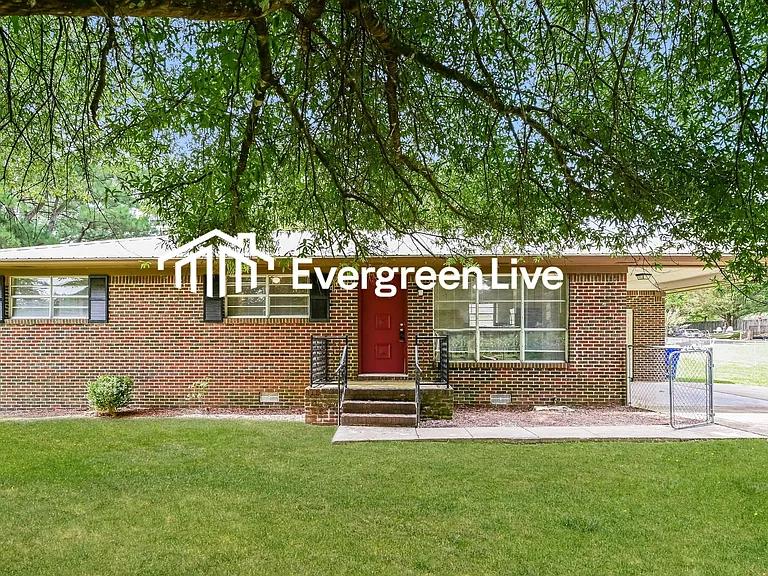 140 Dill Dr — Photo 1