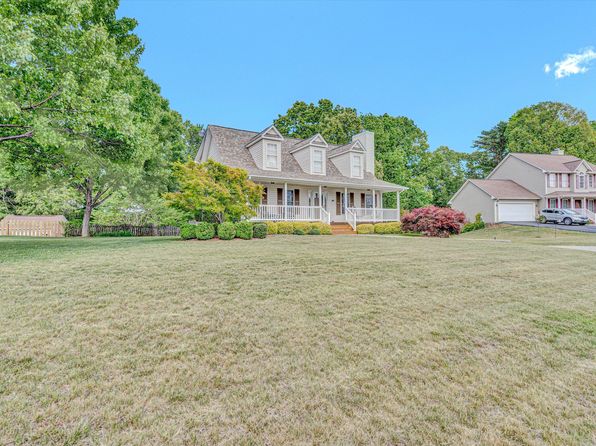 1304 Virginia Ridge Dr, Hardy, VA 24101