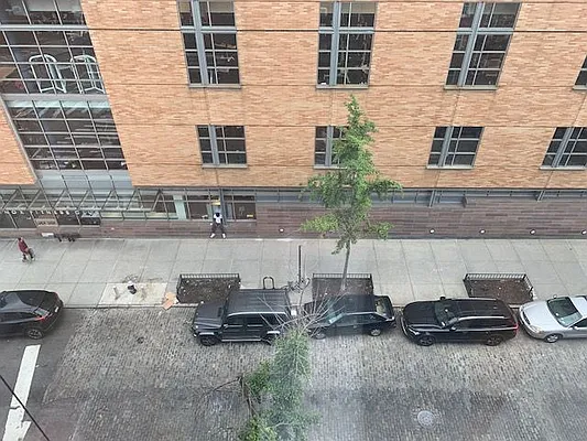 Rented by Compass | media 17