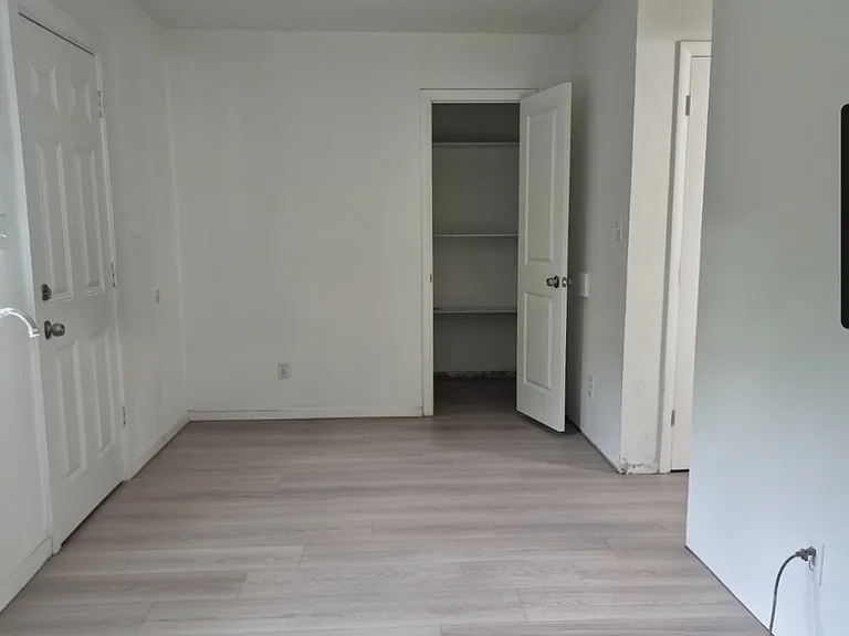 7867 Hamlet St — Photo 11