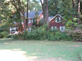 9921 Drawbridge Dr, Charlotte, NC 28215