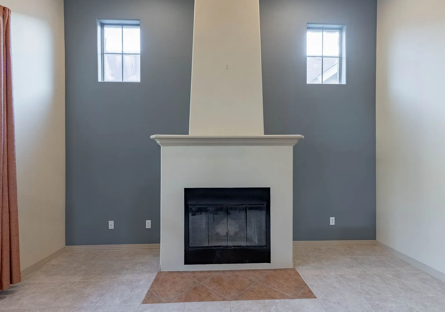 Spacious 2 Bed | 2 Bath Home with 2-Car Garage | Austin — Photo 4