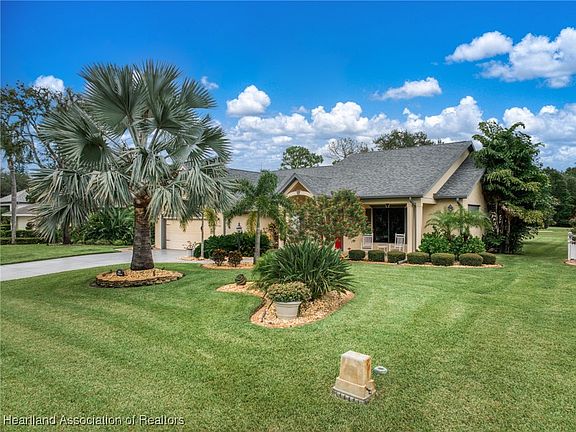 3rd image of 5047 Strafford Oaks Dr