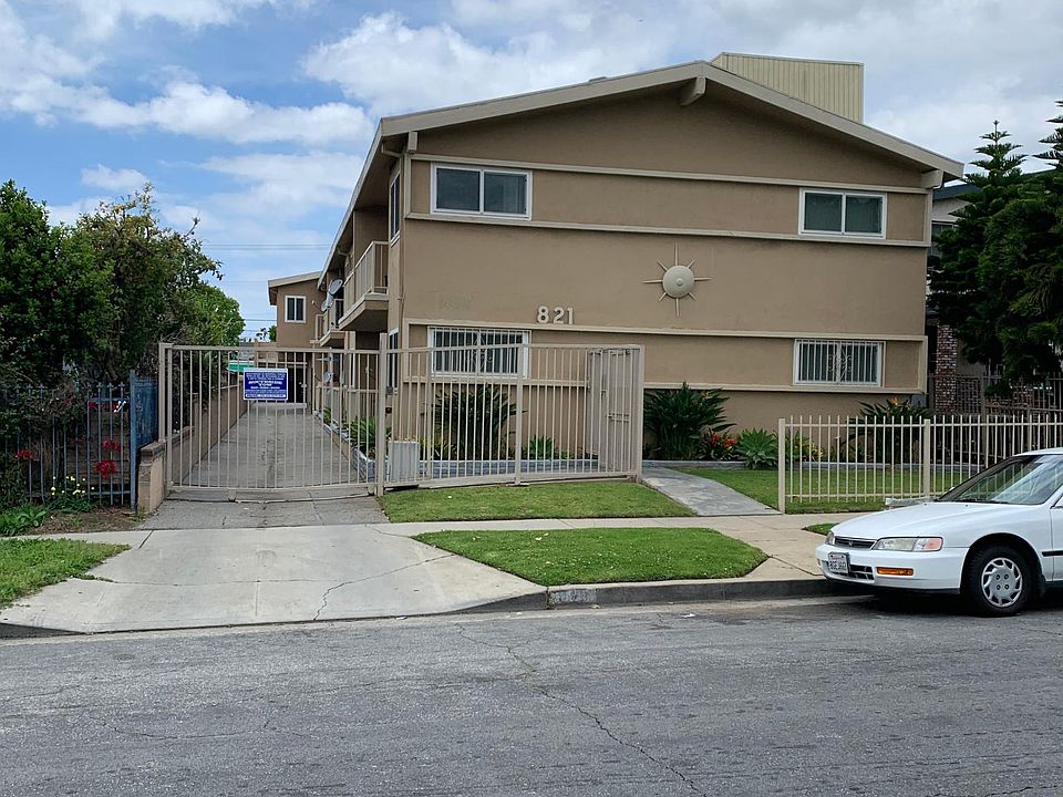 1st image of 821 Larch St