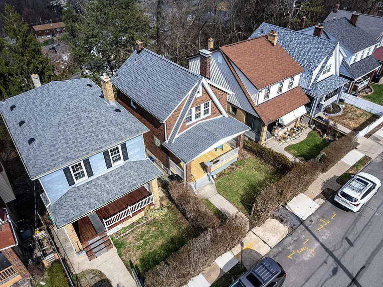 240 Ridgewood Ave — Photo 35
