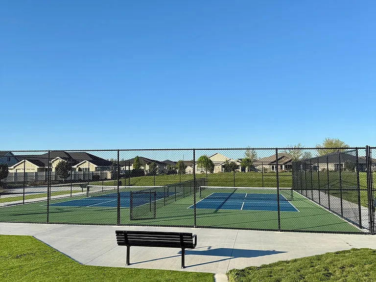 833 E Pascua Dr — Photo 49