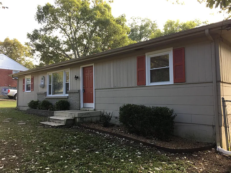 640 Yowell Ave — Photo 1