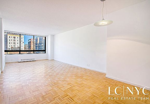 3rd image of 225 W 83rd St APT 8G