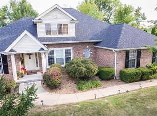 328 Lake View Dr, Washington, MO 63090