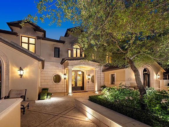 2nd image of 4243 Cordero Dr