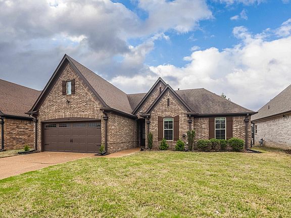 3rd image of 65 Arabella Cir