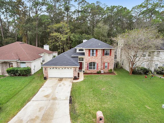 2nd image of 5231 Oxford Crest Dr