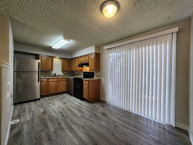 1624 S Cascade Ave #G — Photo 4