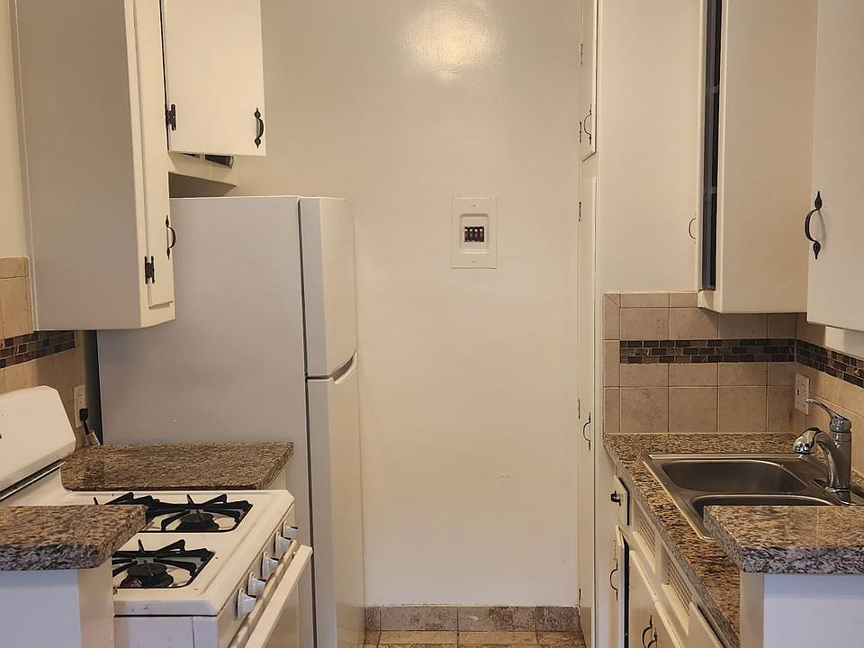 1st image of 1519 12th St APT 1